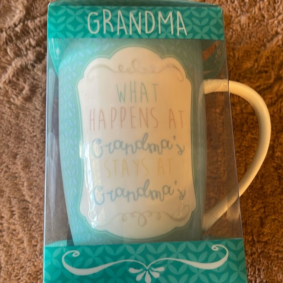 Grandma Mug “What happens at Grandma’s, stays at Grandma’s”. Great gift idea! - Picture 1 of 3